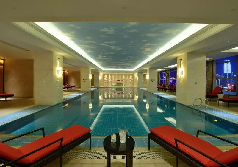 فندق Wyndham Grand Plaza Royale Colorful Yunnan