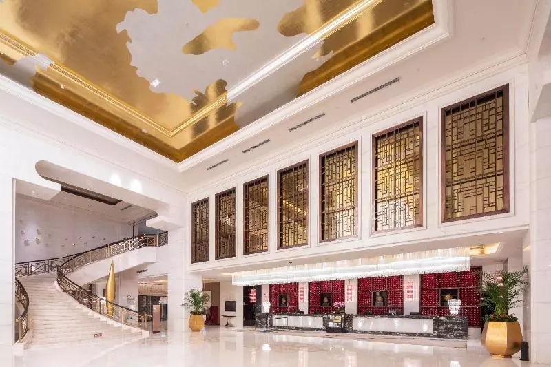 فندق Wyndham Grand Plaza Royale Colorful Yunnan