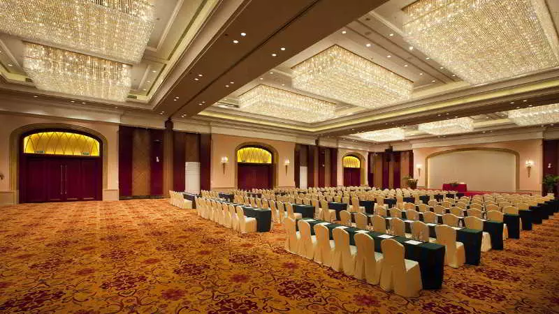 호텔 Your World International Conference Centre