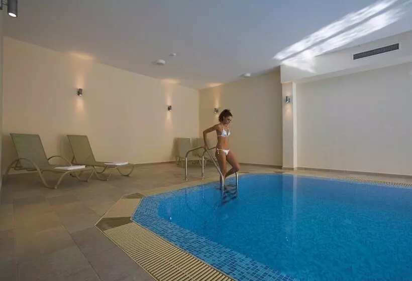 استراحتگاه Club St. George