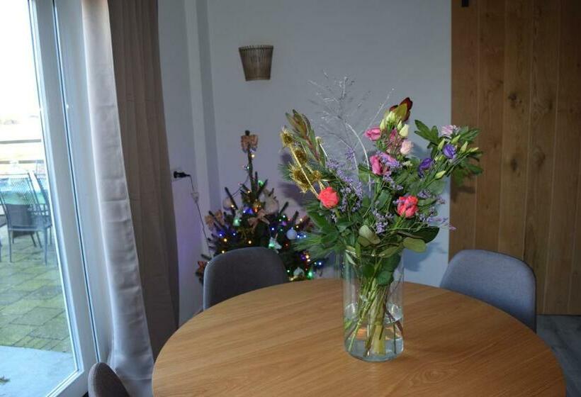 Bed & Breakfast Achter Ons Huis