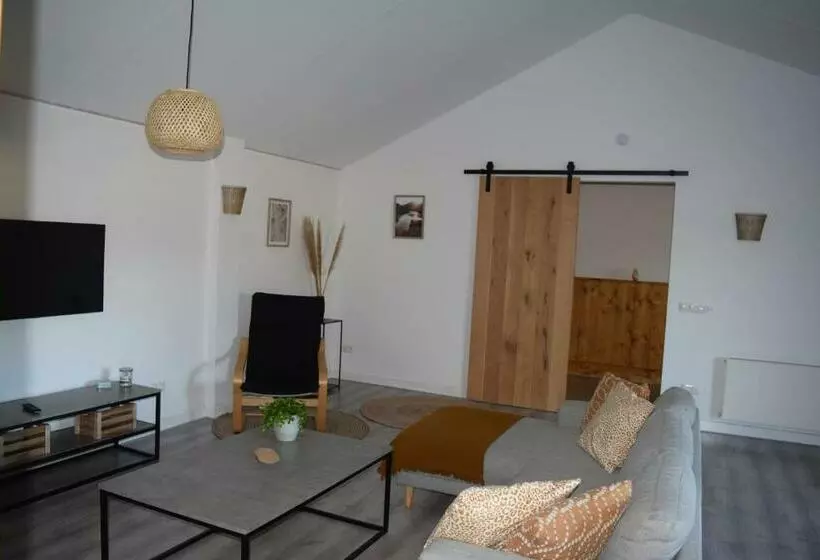 Bed & Breakfast Achter Ons Huis