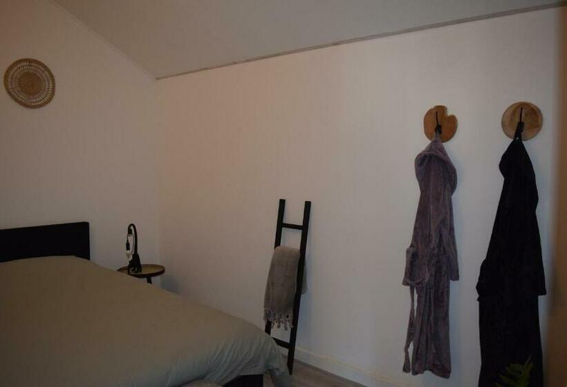 Bed & Breakfast Achter Ons Huis