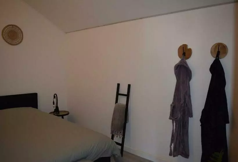 Bed & Breakfast Achter Ons Huis