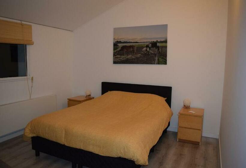 Bed & Breakfast Achter Ons Huis