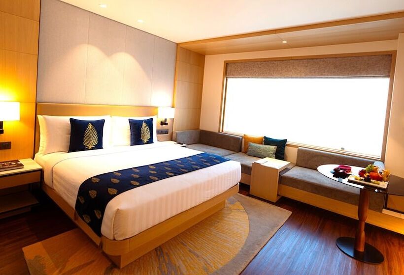 هتل Courtyard By Marriott Vadodara