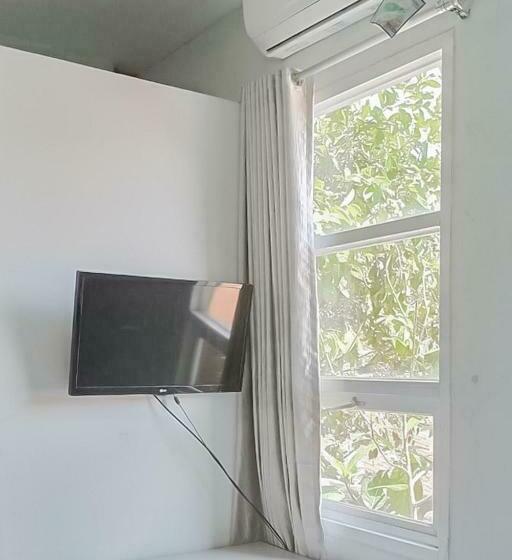 Отель Koolkost @ Cipaganti Street Bandung