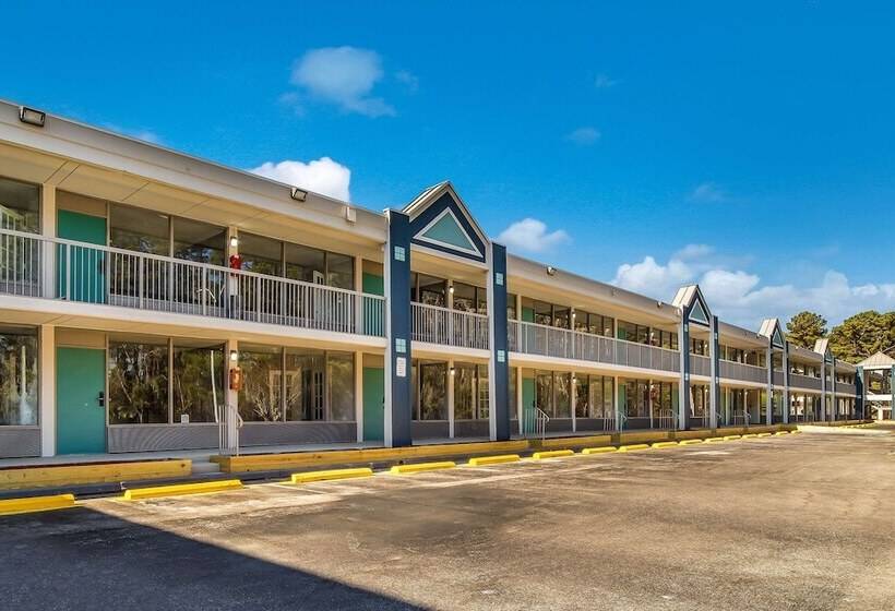 בית מלון כפרי Mainstay Suites Florence