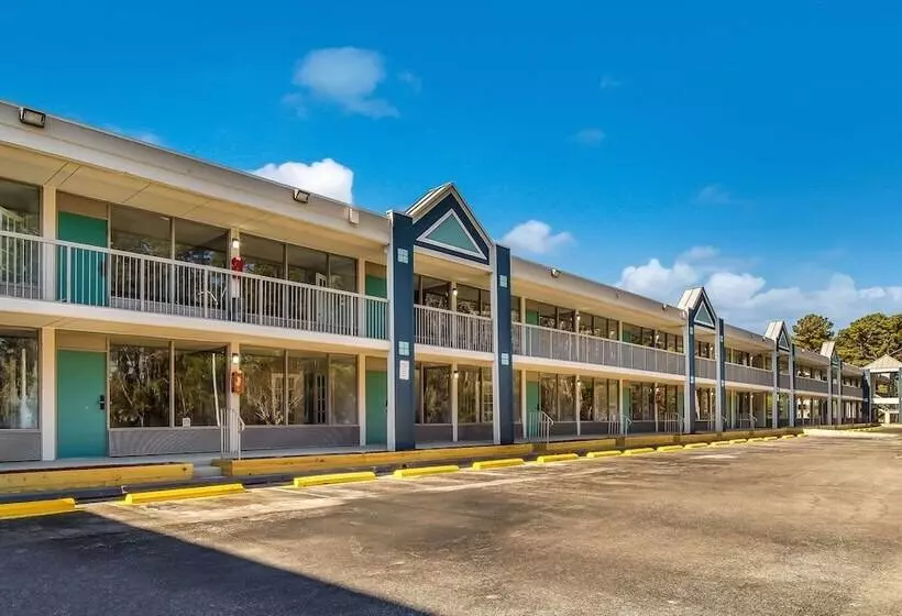 Hotelli Mainstay Suites Florence