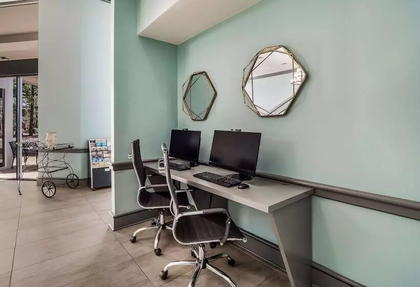 Hotelli Mainstay Suites Florence