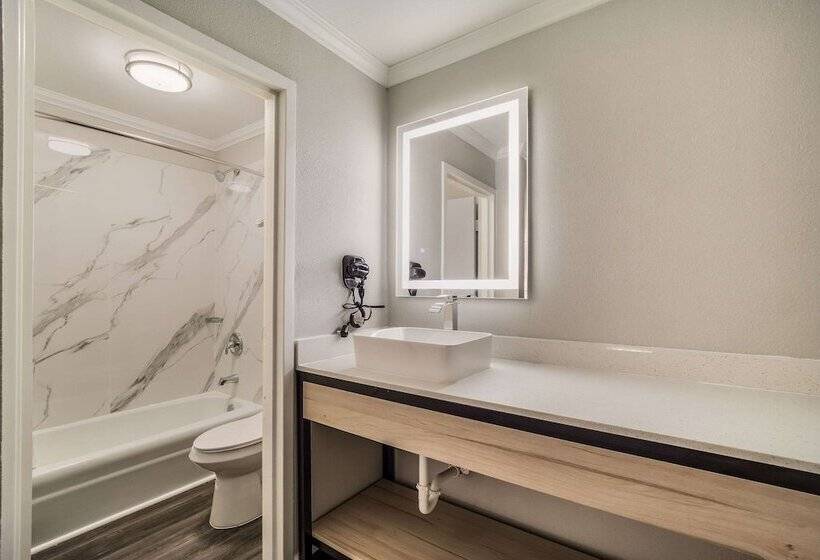 בית מלון כפרי Mainstay Suites Florence