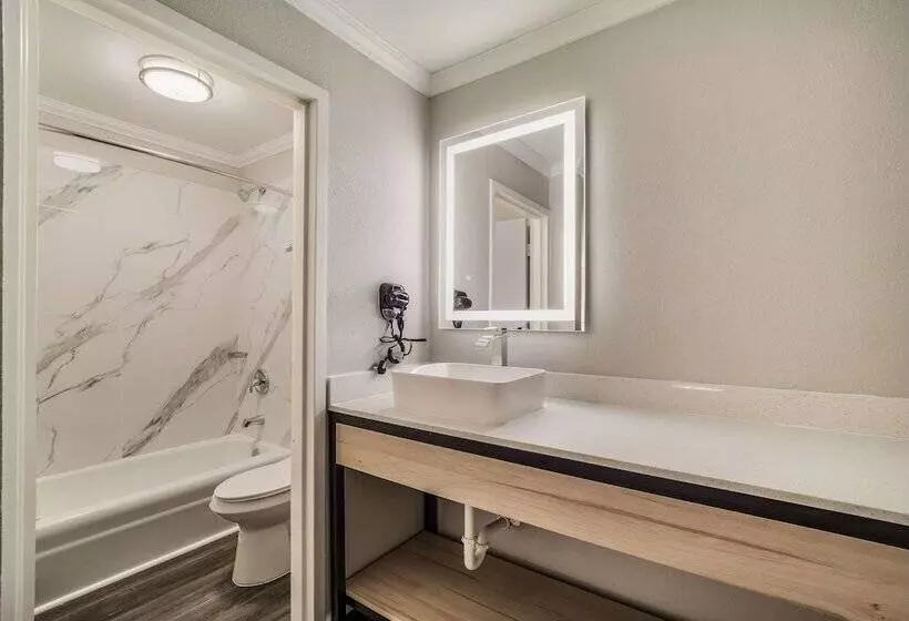 Hotelli Mainstay Suites Florence