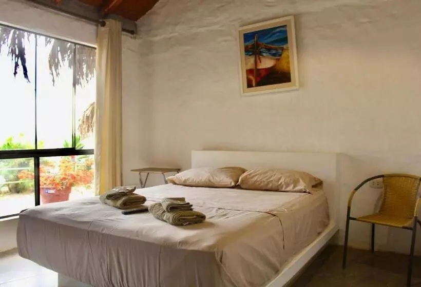 ホテル Marina Bungalows