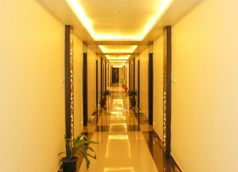 Szálloda Sai Vihaar Inn & Suites