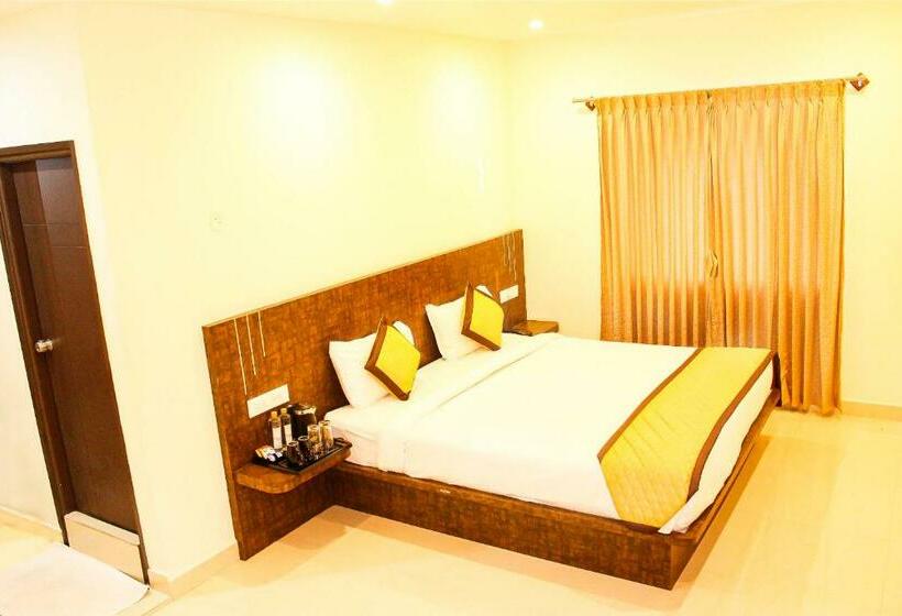 Szálloda Sai Vihaar Inn & Suites