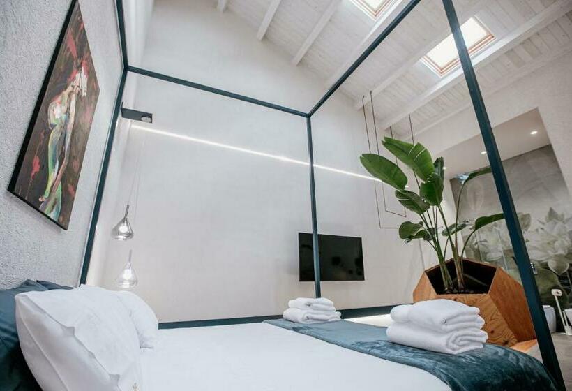 ペンション Ficopala Suites