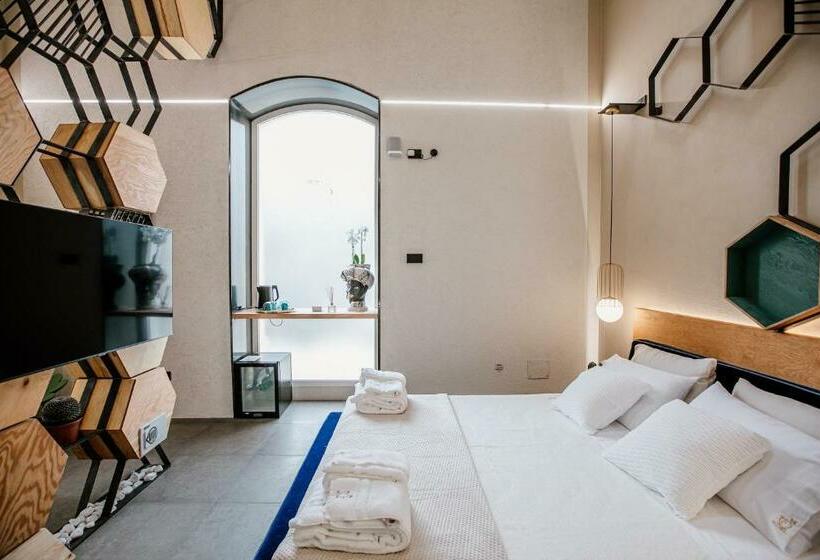 ペンション Ficopala Suites