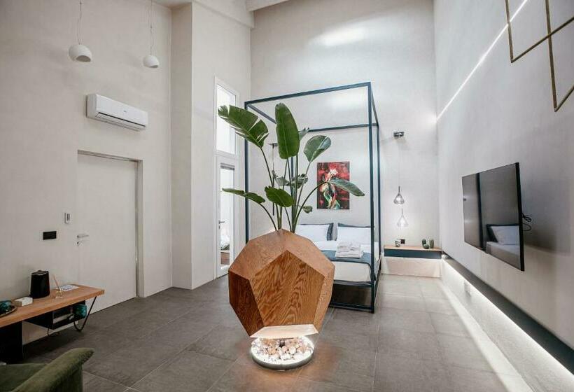 ペンション Ficopala Suites