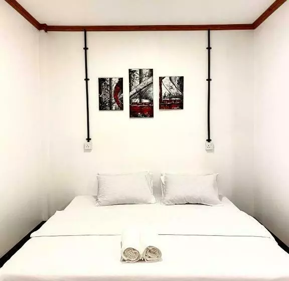 پانسیون Hiraeth Island Home