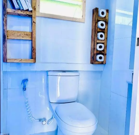 پانسیون Hiraeth Island Home