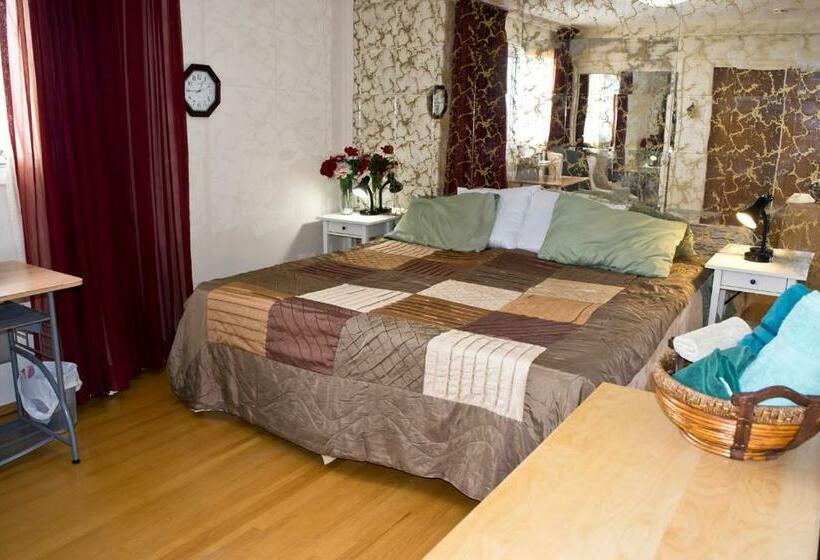 The Dewberry Homestay B&b