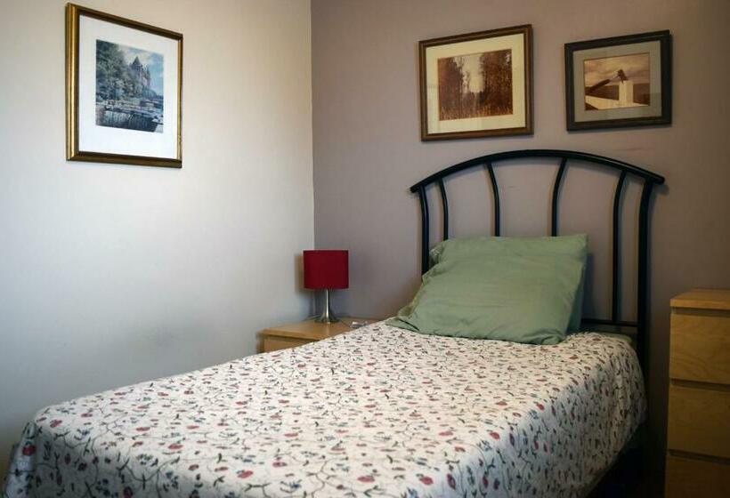 The Dewberry Homestay B&b