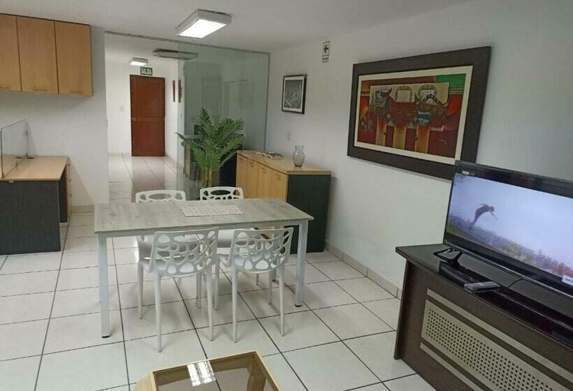 Hospedaje San Isidro 402