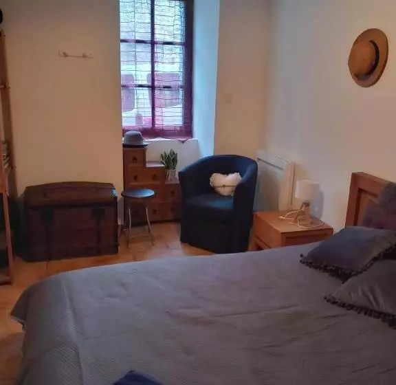 ベッドアンドブレックファースト Maison D Hote  Chez Marie  Sur Paimpont