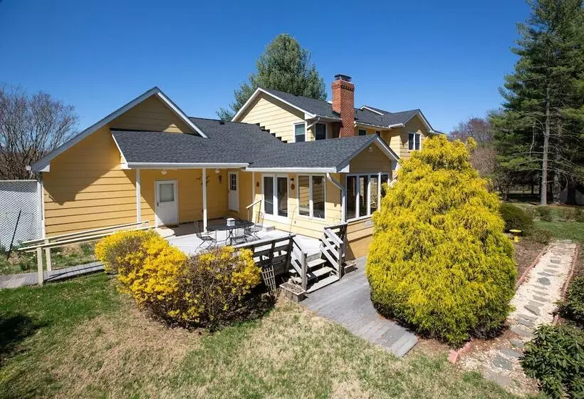 Aamiaismajoitus (B&B) Purcellville Home