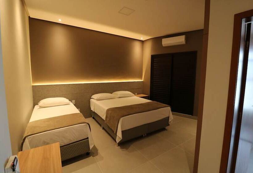 בית מלון כפרי Serravita