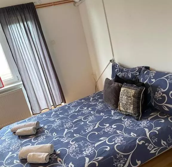 پانسیون Apartmani Petra