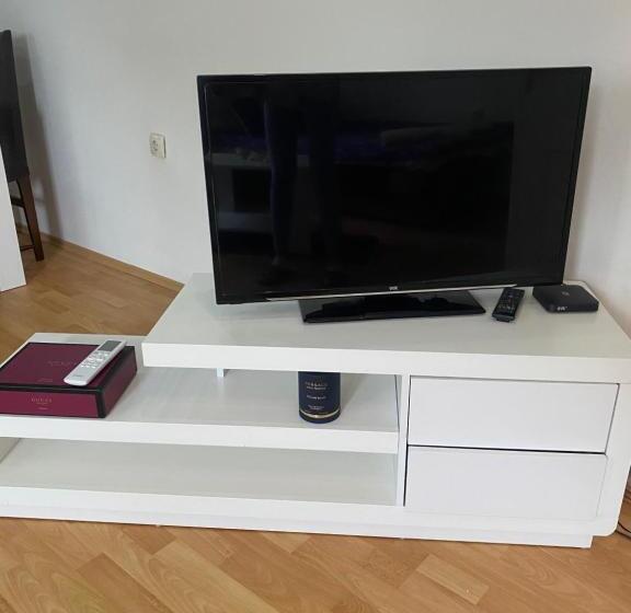 پانسیون Apartmani Petra