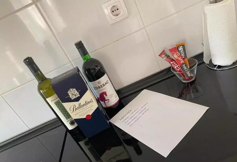 پانسیون Apartmani Petra