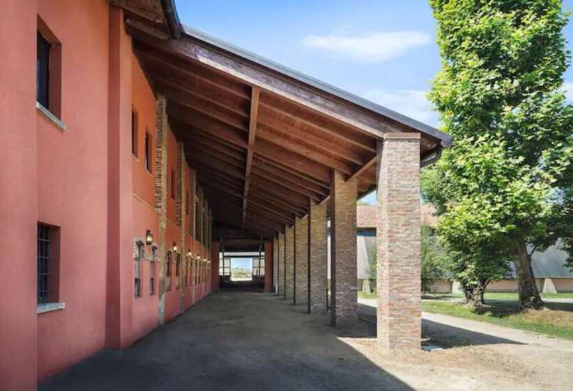 ユースホステル Scuderia La Colombera