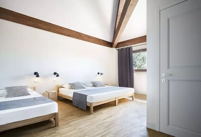 ユースホステル Scuderia La Colombera