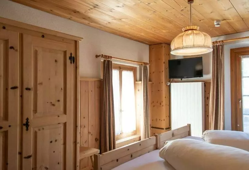 Aamiaismajoitus (B&B) Alpina Hotel Apartments