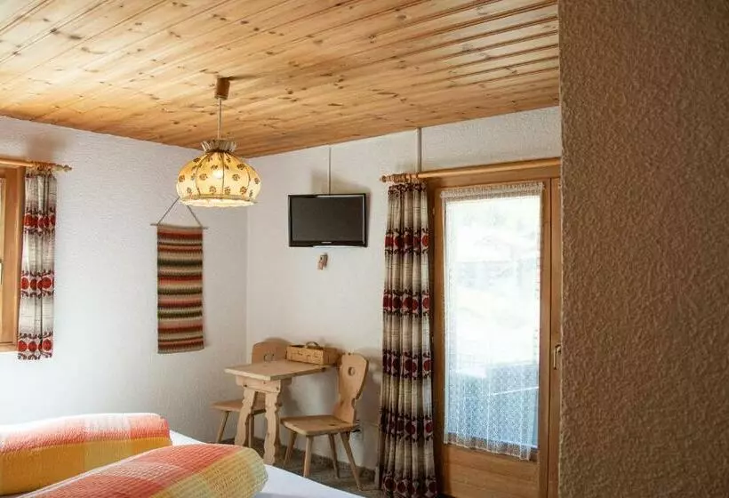 Aamiaismajoitus (B&B) Alpina Hotel Apartments