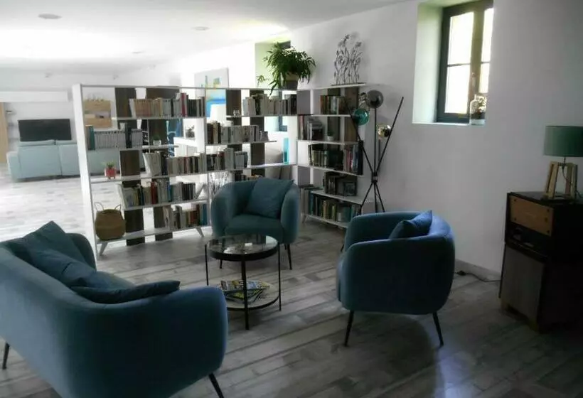 ベッドアンドブレックファースト L Hacienda