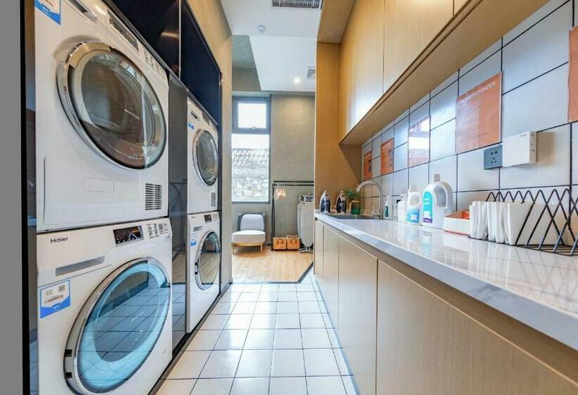 Atour Hotel Xuzhou Yunlong Lake China University Of Mining And Technology