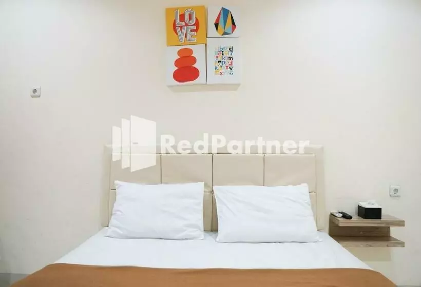Senyaman Hotel Redpartner