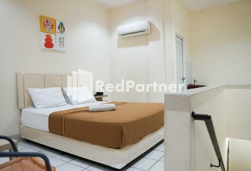 Senyaman Hotel Redpartner