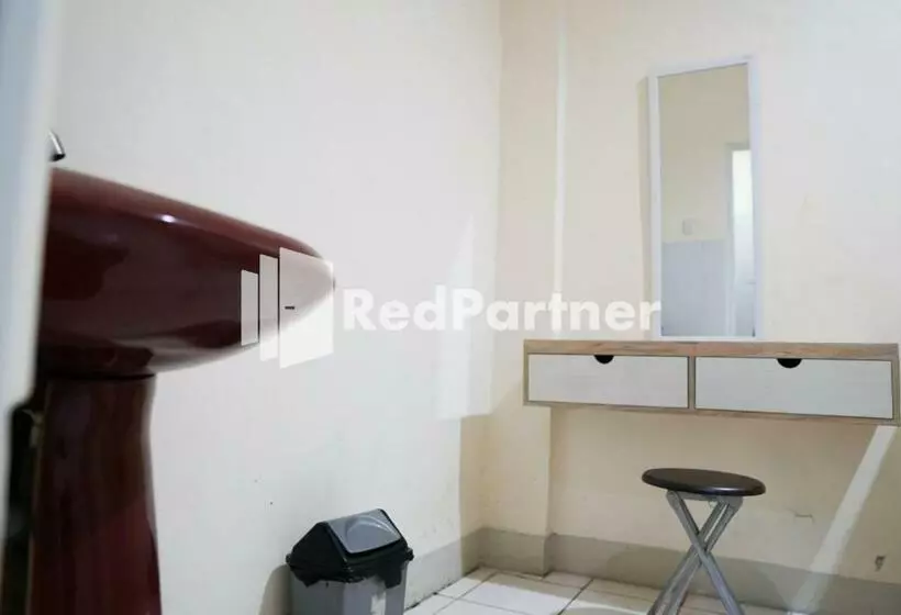 Senyaman Hotel Redpartner