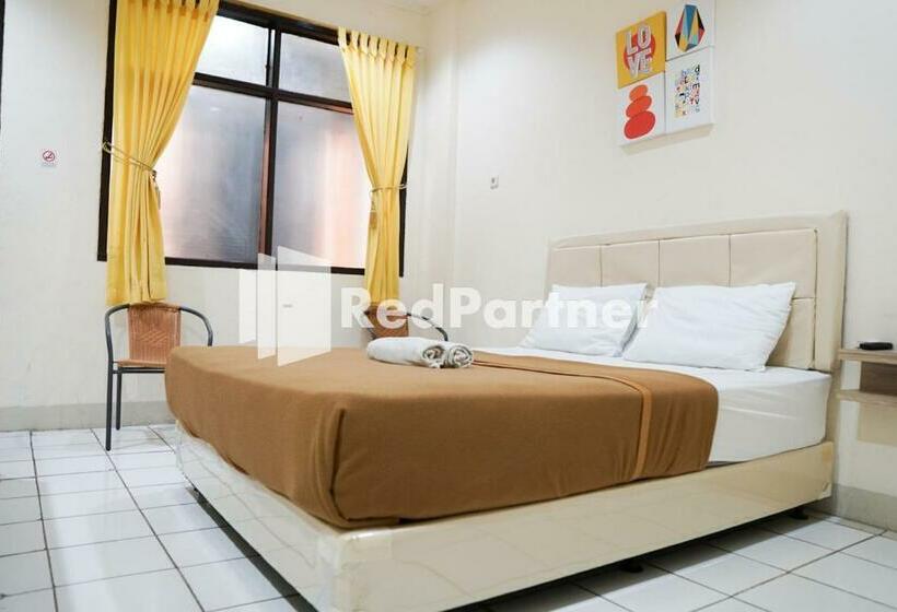 Senyaman Hotel Redpartner