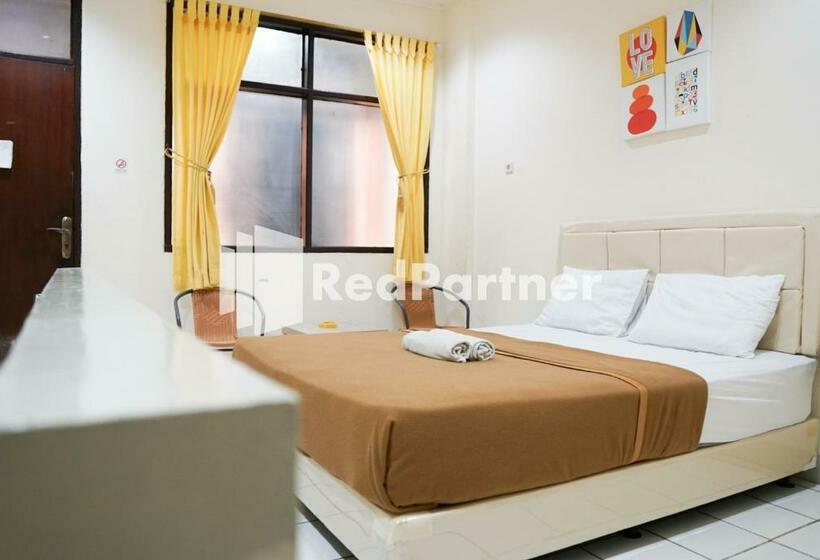 Senyaman Hotel Redpartner