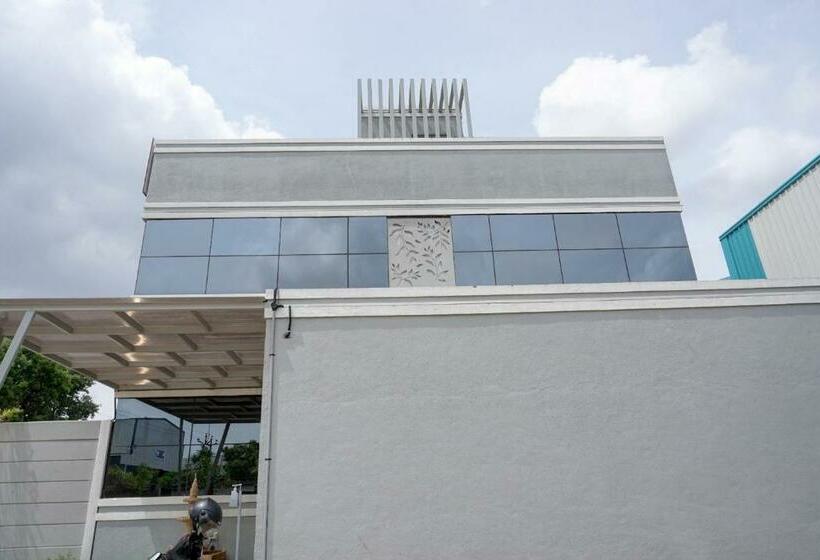 Hotelli Collection O Dwell 01