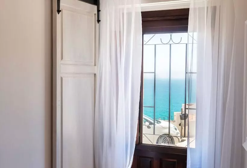 ホテル Porta Nova Suites Altea   Adults Only