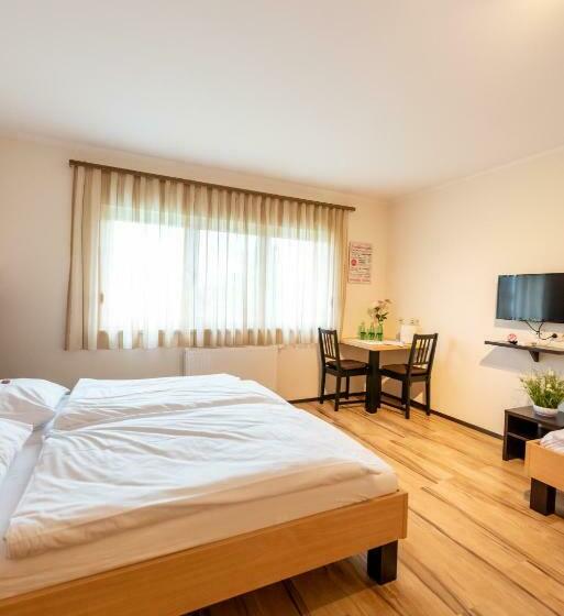 住宿加早餐  Gästehaus Moser