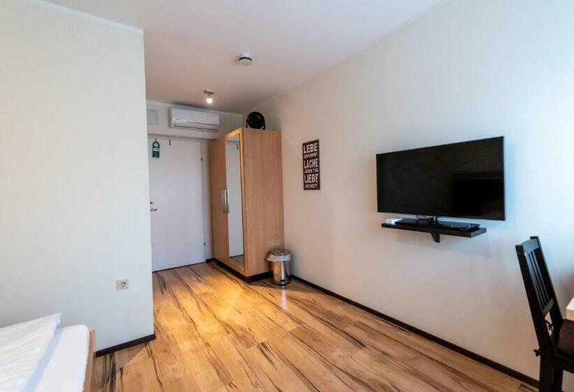 住宿加早餐  Gästehaus Moser