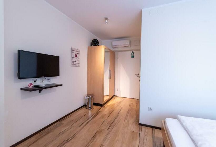 住宿加早餐  Gästehaus Moser