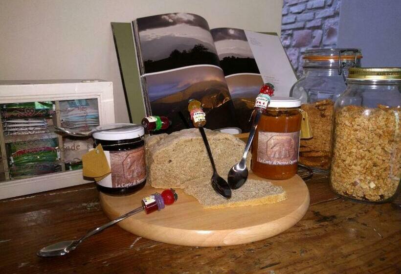 مبيت وإفطار La Corte Di Nonna Quercia